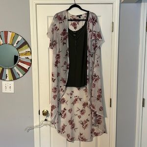 Green tank top with floral kimono